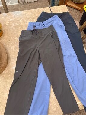 Women’s Grey’s Anatomy scrub pants size extra small